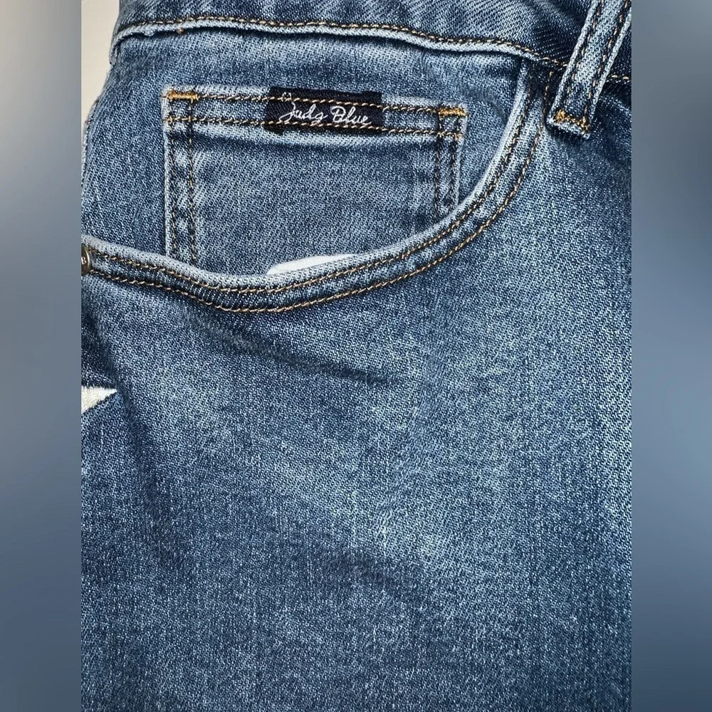 Judy Blue High Rise Star Embroidered Denim Shorts